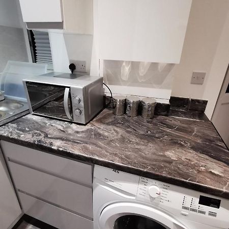 Studio Self Contained Double Bedroom London Kültér fotó