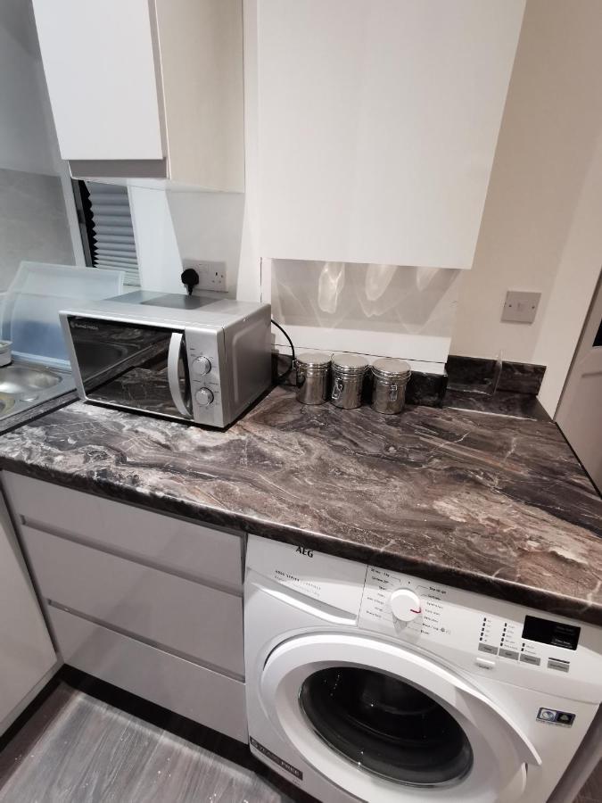 Studio Self Contained Double Bedroom London Kültér fotó